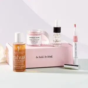 cosmetic-subscription-boxes-seventhcubespacking