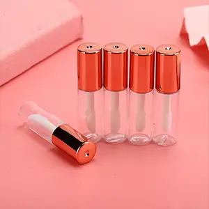 custom-printed-lip-gloss-containers-seventhcubespacking