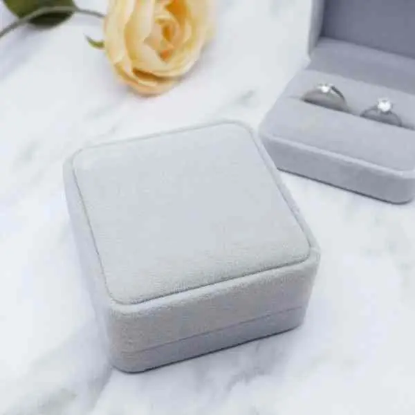 custom-velvet-boxes