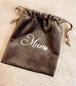 customized-velvet-pouch